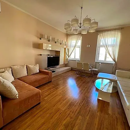 Dr. Becher Lux 60 M2 Κάρλοβι Βάρι