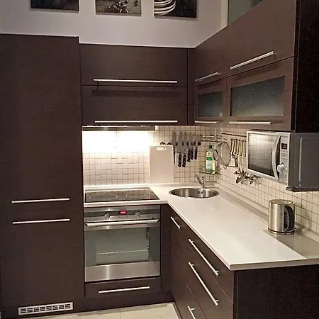 Διαμέρισμα Dr. Becher Lux 60 M2